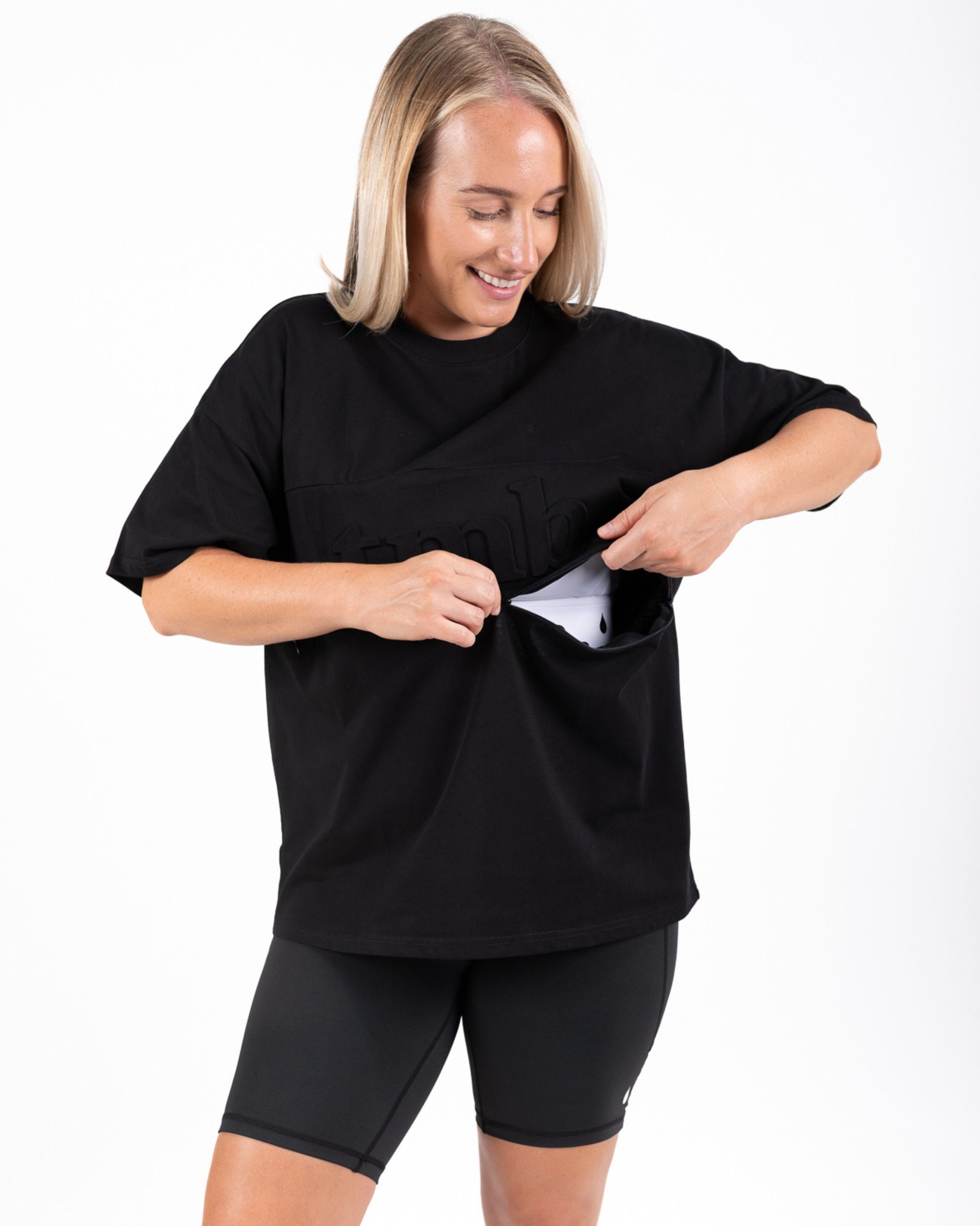 The Boyfriend Breastfeeding Tee (Black) – The Milk Boutique