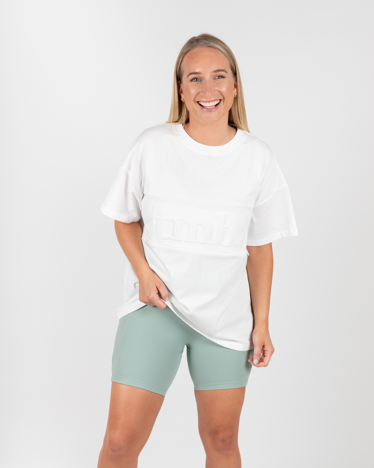 The Boyfriend Breastfeeding Tee (White) - The Milk Boutique